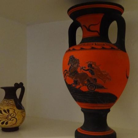 Affittacamere Museo Taranto Bagian luar foto